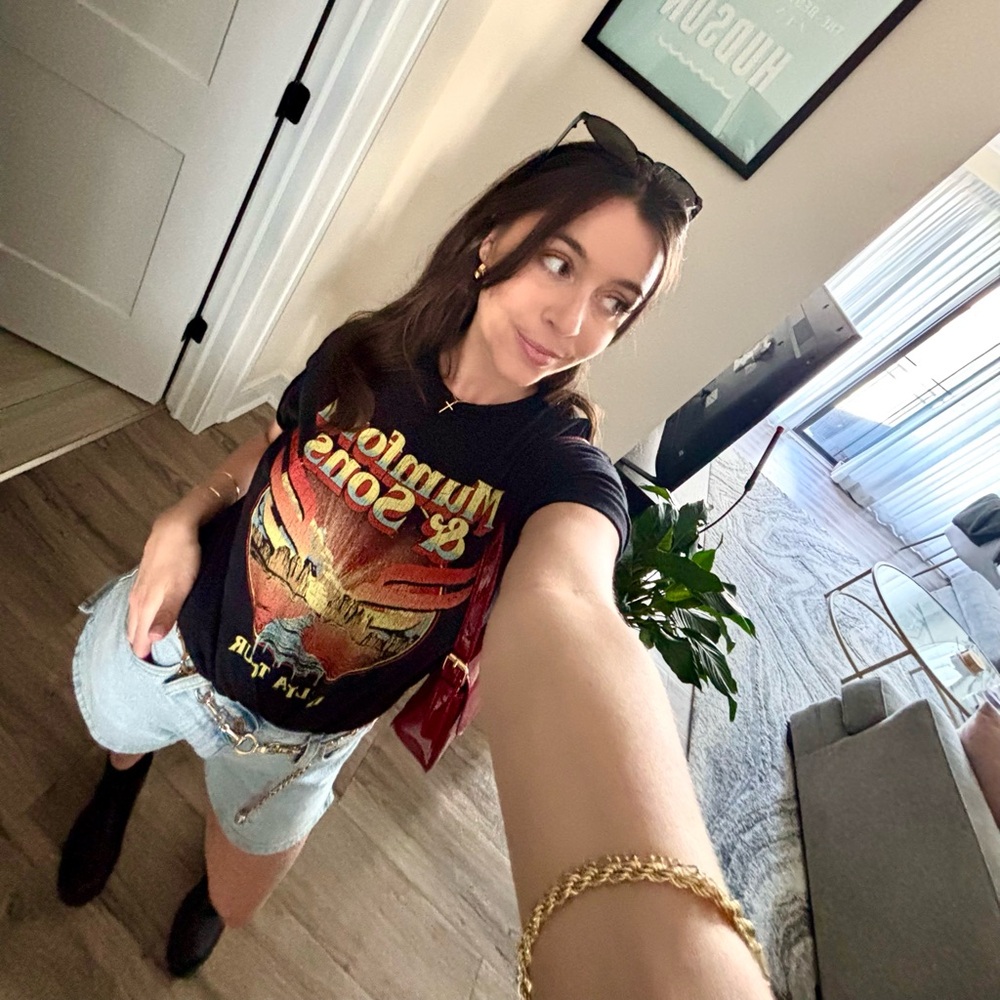 Meet your Posher, Julianna